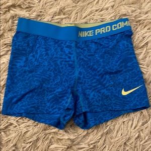 Nike pro